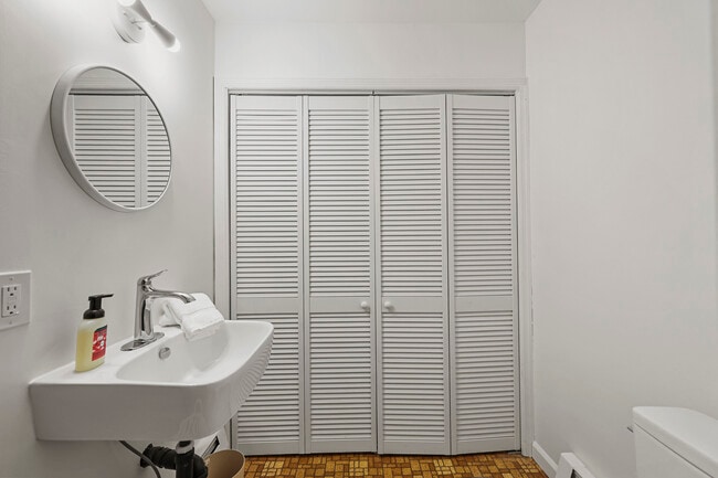 Building Photo - 34 Galway Ct