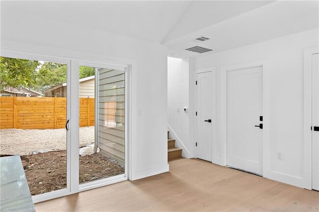 Building Photo - 2813 Prado St