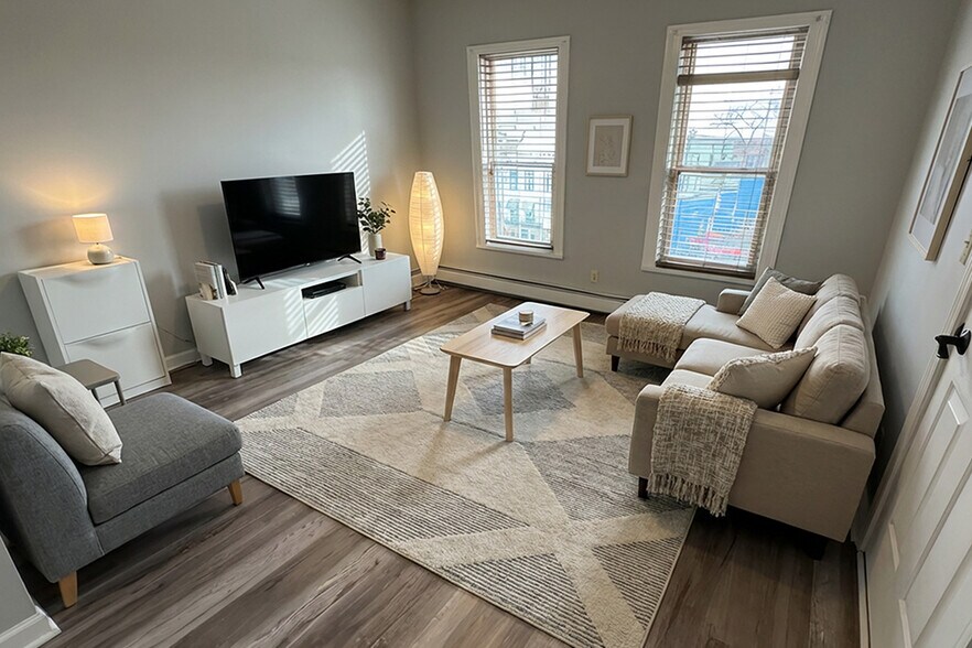 Building Photo - 336 Washington Ave