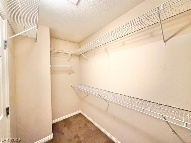 Building Photo - 10360 Blue Ginger Dr