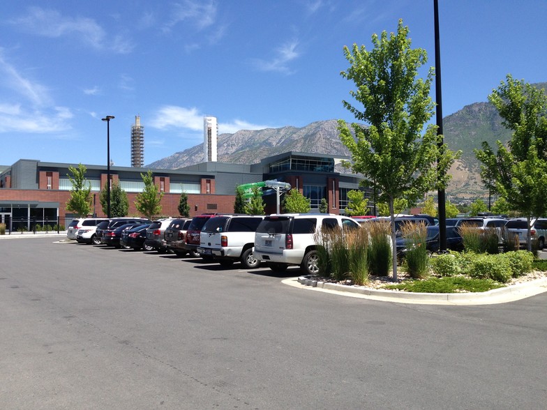 1 Block to Provo Rec Center - 361 N 300 W