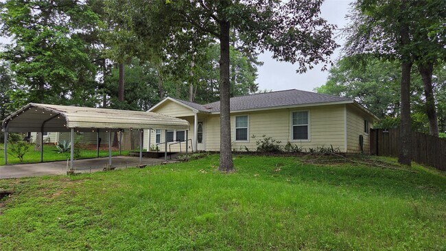 Building Photo - 10635 Royal Cavins Dr