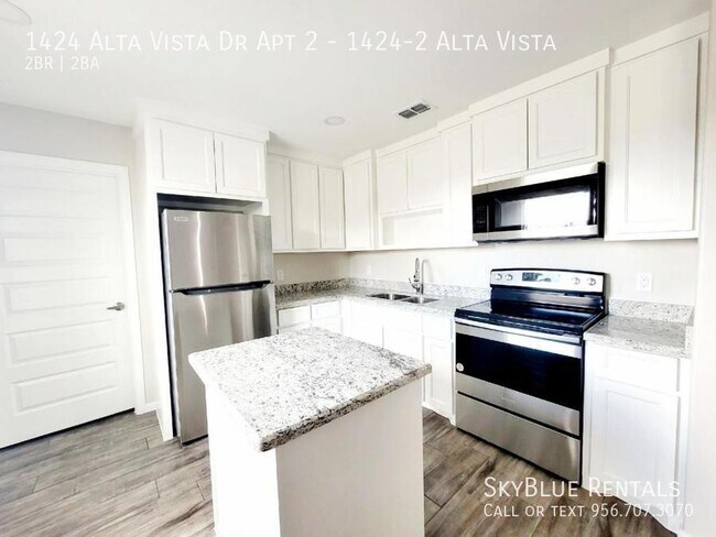 Building Photo - 1424 Alta Vista Dr