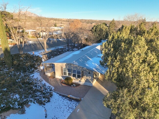 Building Photo - 2 bed, 2 bath Home in Prescott!