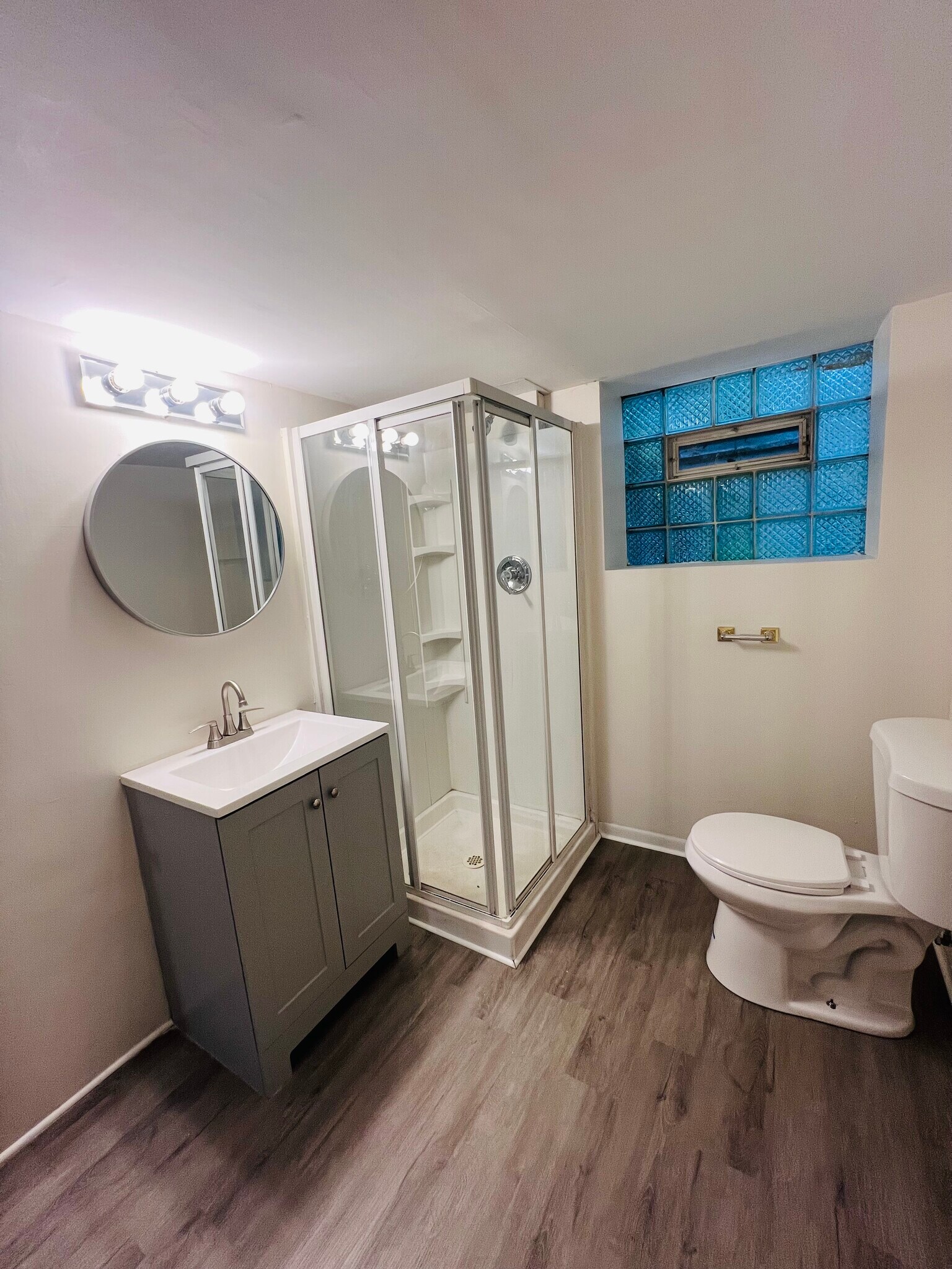 second bathroom on lower level of apartment - 6937 S Merrill Ave