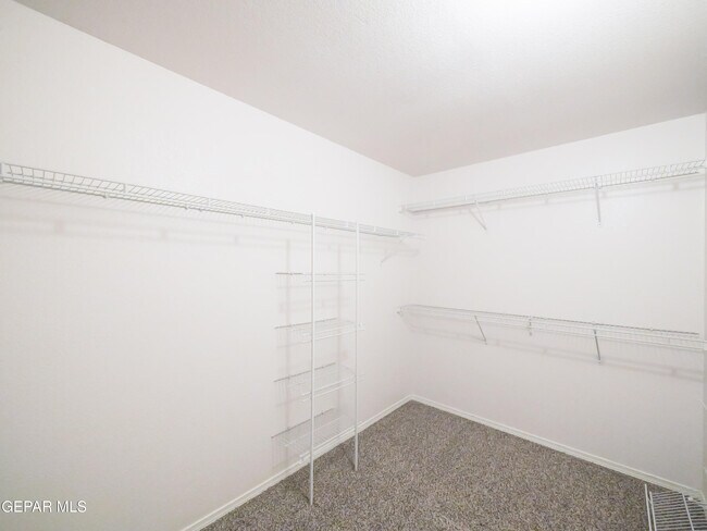 Building Photo - 12752 Tierra Salas Dr