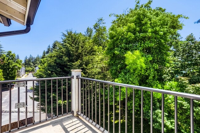 Building Photo - 2 Bed 2 Bath Condo @ Desirable Community w/ Pool, Hot Tub & Exercise Room!