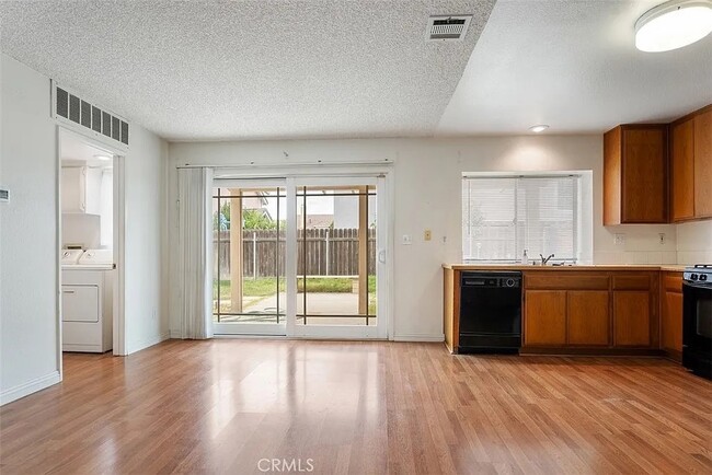 Building Photo - Rancho Cucamonga