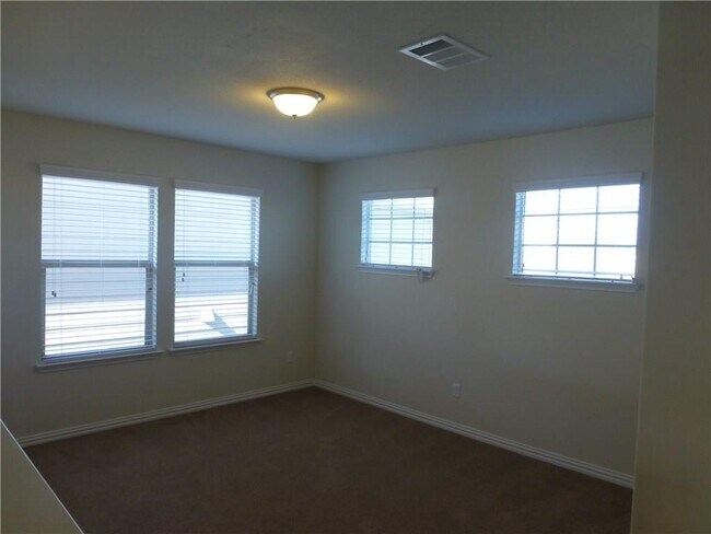 Building Photo - 16029 Hampton Bliss Trce