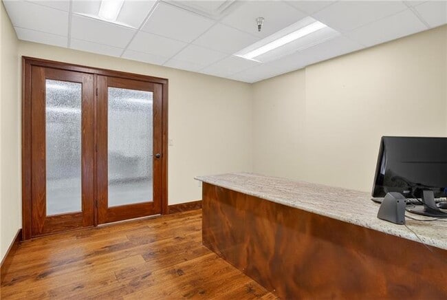 Building Photo - 750 Washington Rd