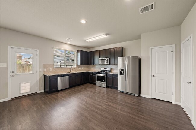 Building Photo - 3580 Cannon Dr