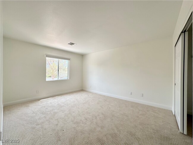 Building Photo - 283 Crooked Tree Dr