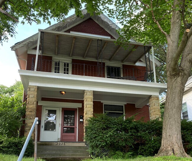Primary Photo - 2028 Elm Ave