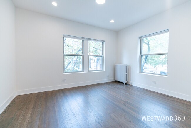Building Photo - 6211 N Glenwood Ave