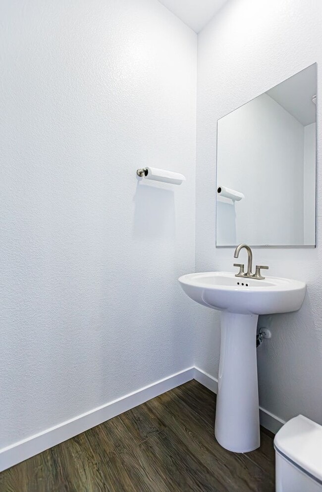 Building Photo - Brand New 4-bedroom Home