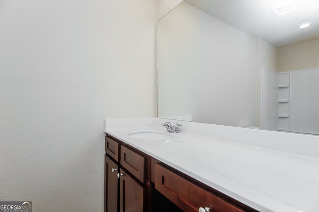 Building Photo - 340 Augusta Woods Dr