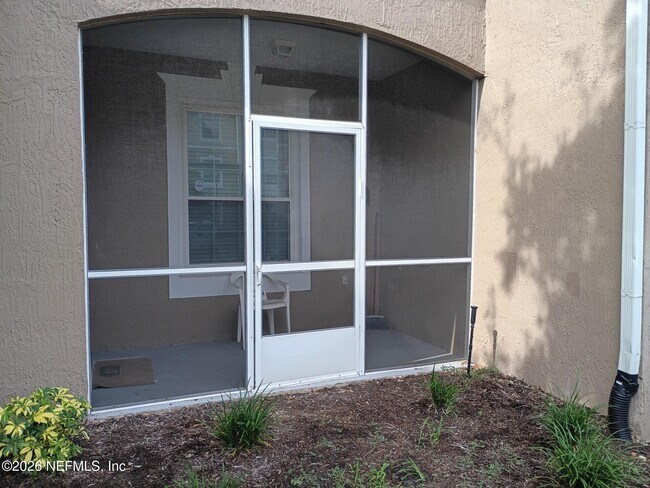Building Photo - 10550 Baymeadows Rd