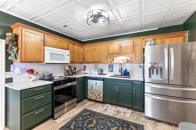 Building Photo - 117 Millbrook Dr