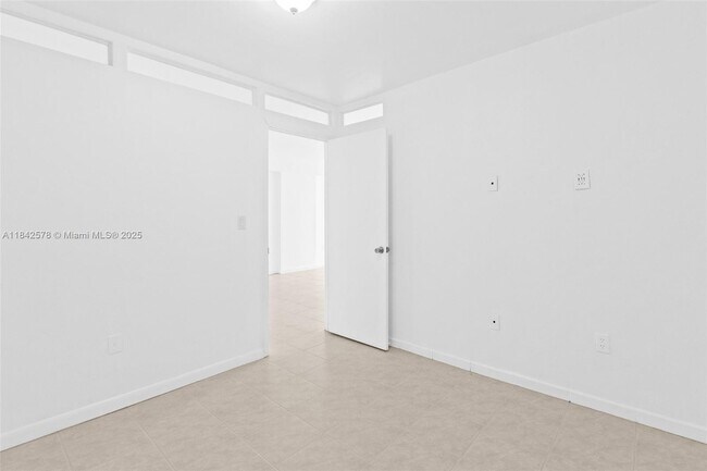Building Photo - 6450 Collins Ave