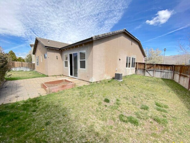 Building Photo - Beautiful 3 Bedroom + 1 FLEX ROOM Single Story House in South Meadows Reno
