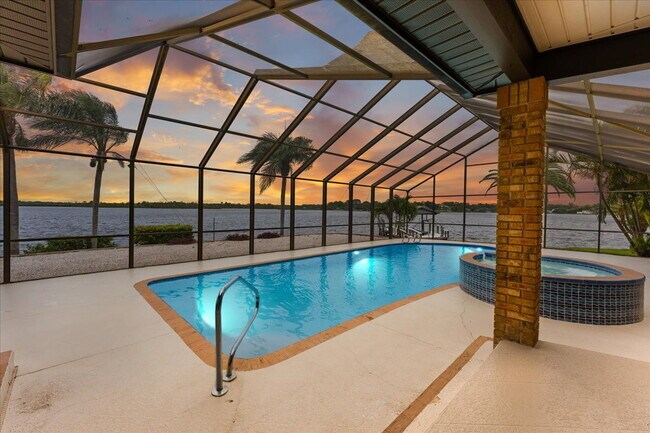 Building Photo - RENT THIS EXTRAORDINARY WATERFRONT HOME