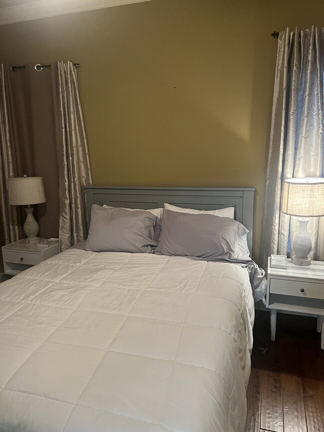 Building Photo - 2495 Old Taylor Rd