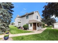 Building Photo - 3566 Blue Jay Way