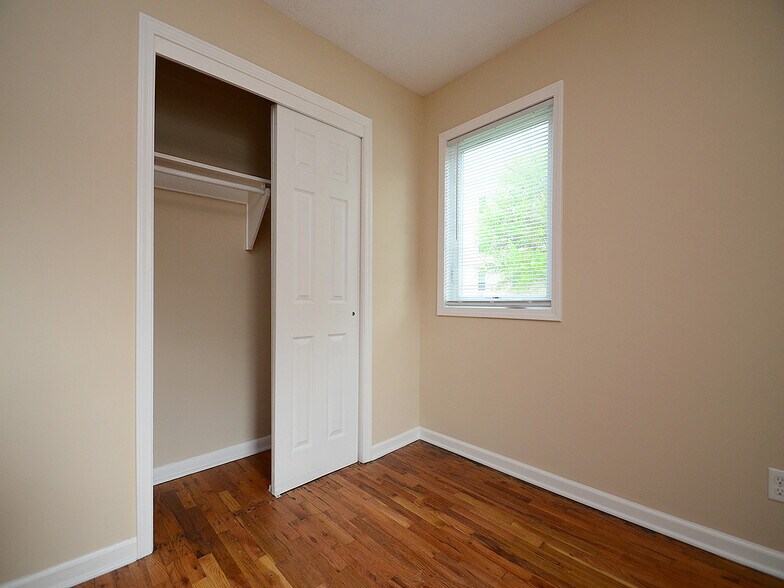 Closet of bedroom 1 - 3903 Cass St