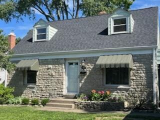 Building Photo - 582 Loveman Ave