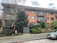 Building Photo - Nice 1bed 1 bath condo near Green Lake.
