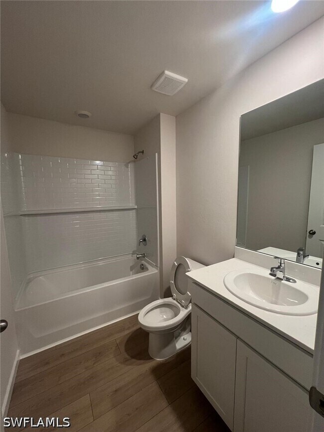 Building Photo - 532 Ilaria Ct