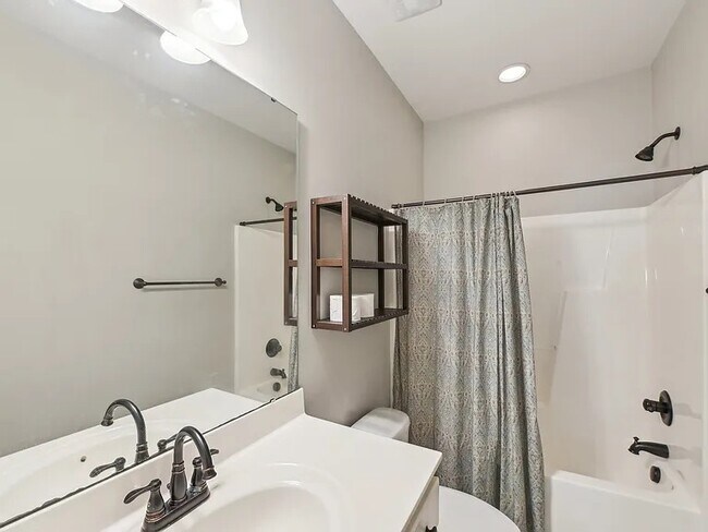 Building Photo - 11616 Leesville Rd