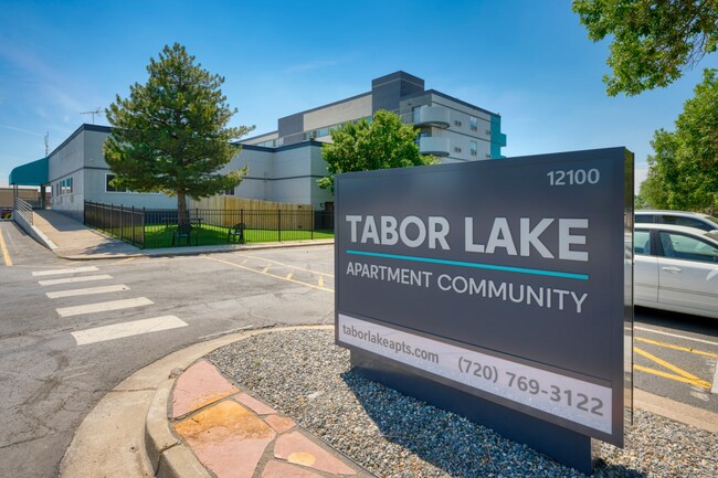 Community - Tabor Lake