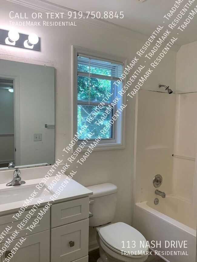 Building Photo - 113 Nash Dr