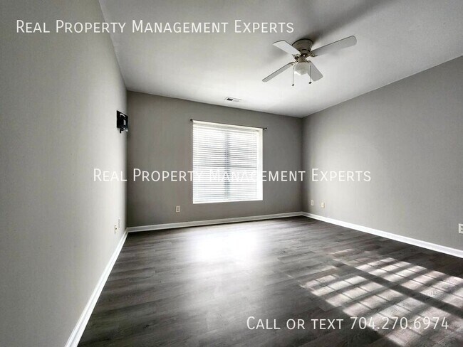 Building Photo - 138 Sun Ridge Dr