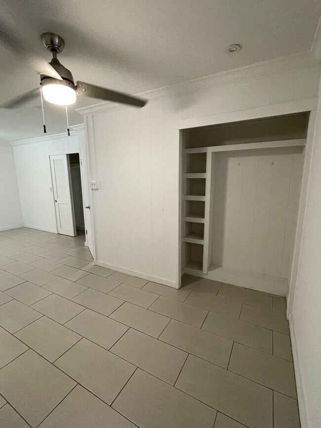 Building Photo - 2 Bedroom, 1 Bath House Across The Street ...