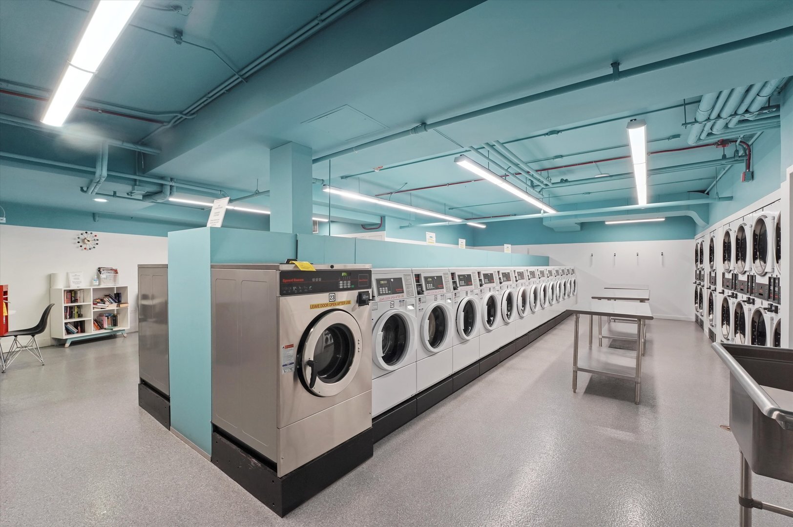 laundry room - 3930 N Pine Grove Ave