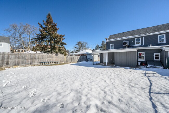 Building Photo - 8 Orchard St