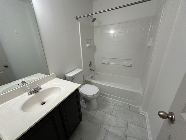 Building Photo - 8428 Charbay Cir