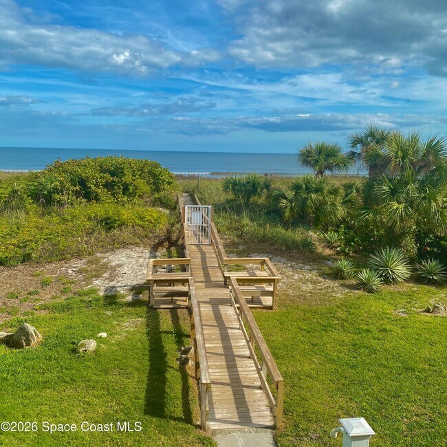 Building Photo - 3820 Ocean Beach Blvd