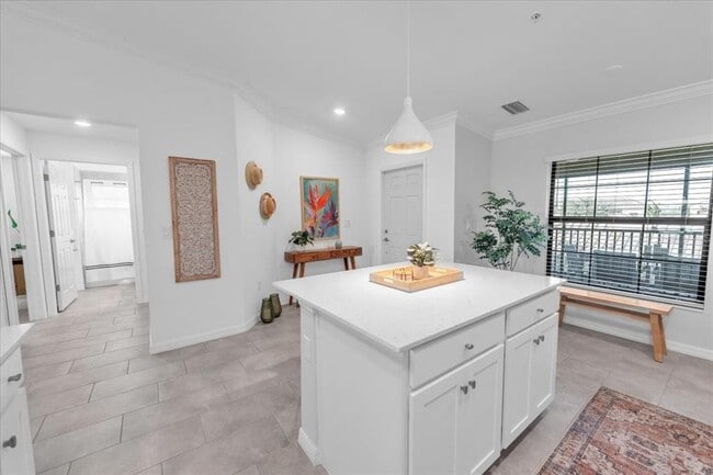 Building Photo - 5711 Palmer Cir