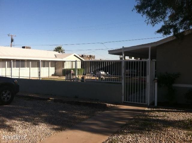 Building Photo - 2 br, 1 bath Duplex - 833 E Alice Ave Apt A