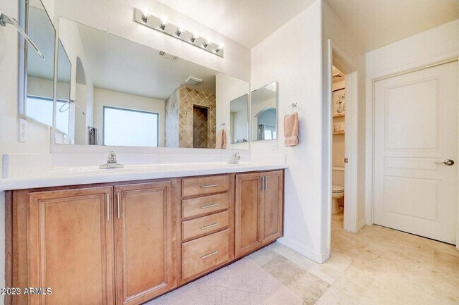 Building Photo - 3563 E Blue Ridge Way