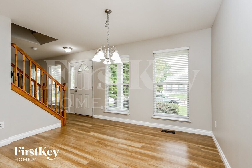 Building Photo - 1141 Ashford Pl Dr