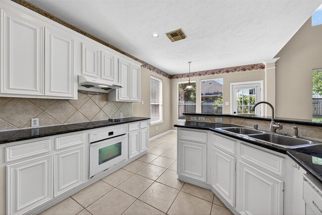 Building Photo - 22118 Blossom Meadow Ct