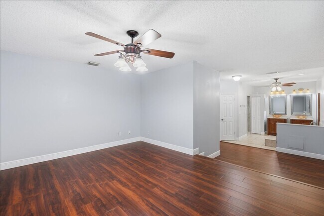 Building Photo - 8531 Weeping Willow Way