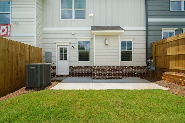 Building Photo - 313 Niles Ct