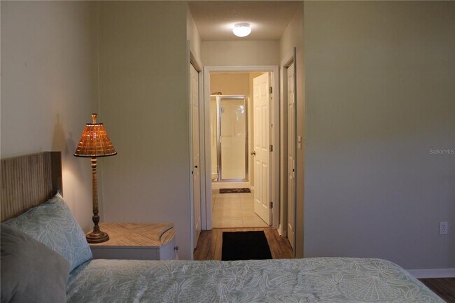 Building Photo - 3115 Live Oak Ln