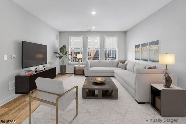 Building Photo - 51 Okner Pkwy