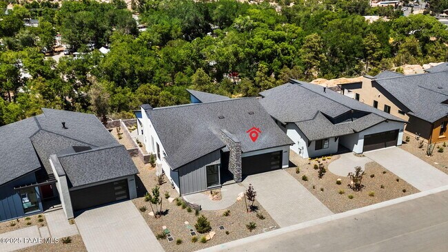 Building Photo - 1326 Rockwood Dr